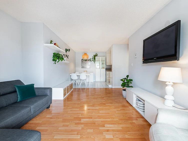202-1103 Howie Avenue, Coquitlam, BC, V3J 1T9 - 3