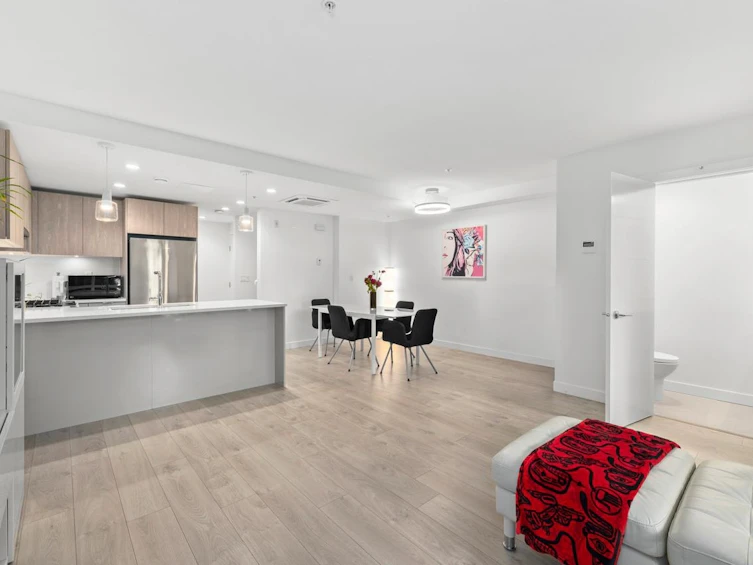 TH1-128 E 8th Street, North Vancouver, BC, V7L 0H2 - 7