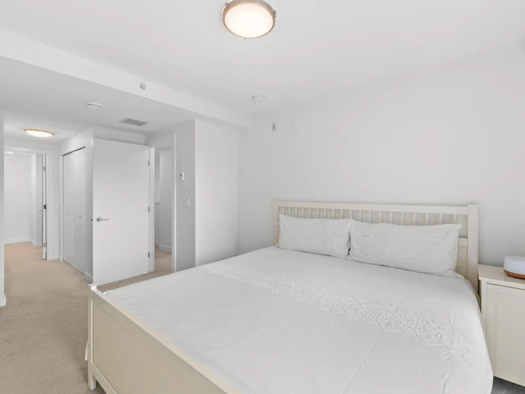 TH1-128 E 8th Street, North Vancouver, BC, V7L 0H2 - 17