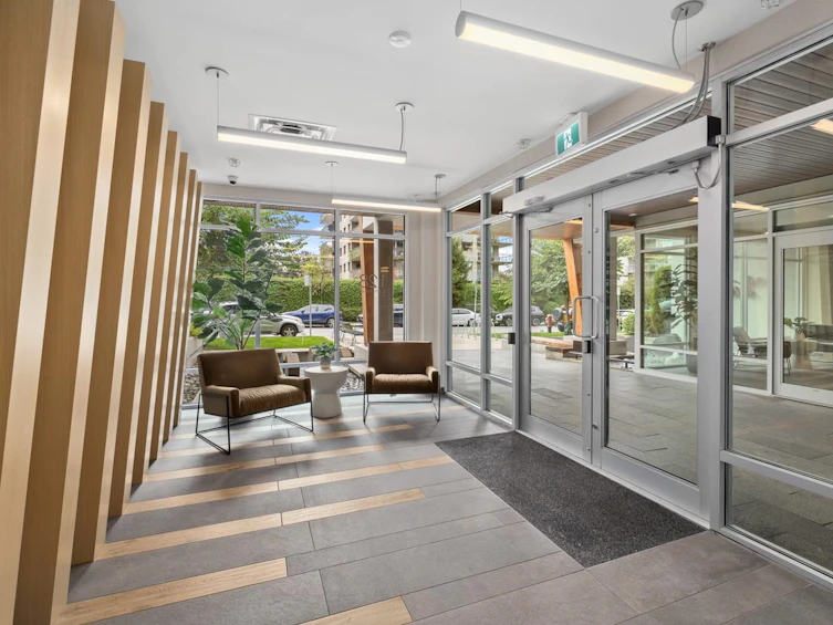 TH1-128 E 8th Street, North Vancouver, BC, V7L 0H2 - 32