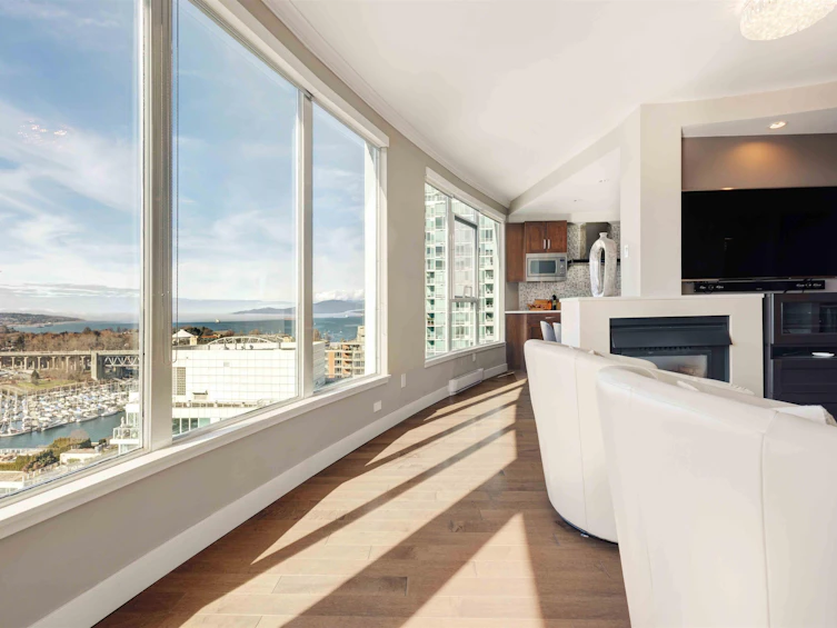 2302-1500 Howe Street, Vancouver, BC, V6Z 2N1 - 2