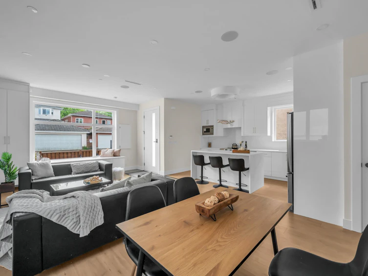 3-2512 E 22 Avenue, Vancouver, BC, V5M 2X5 - 3
