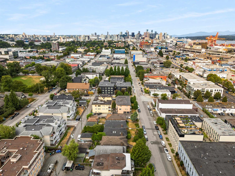 1632 E Pender Street, Vancouver, BC, V5L 1W3 - 3