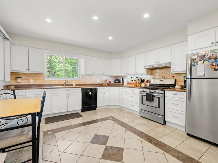 48125 Yale Road, Chilliwack, BC, V4Z 0A8 - 9