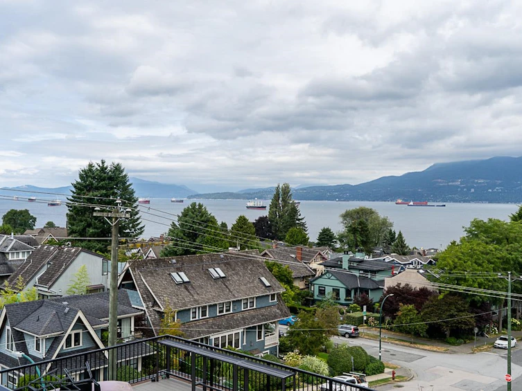 208-2493 W 1st Avenue, Vancouver, BC, V6K 1G5 - 30