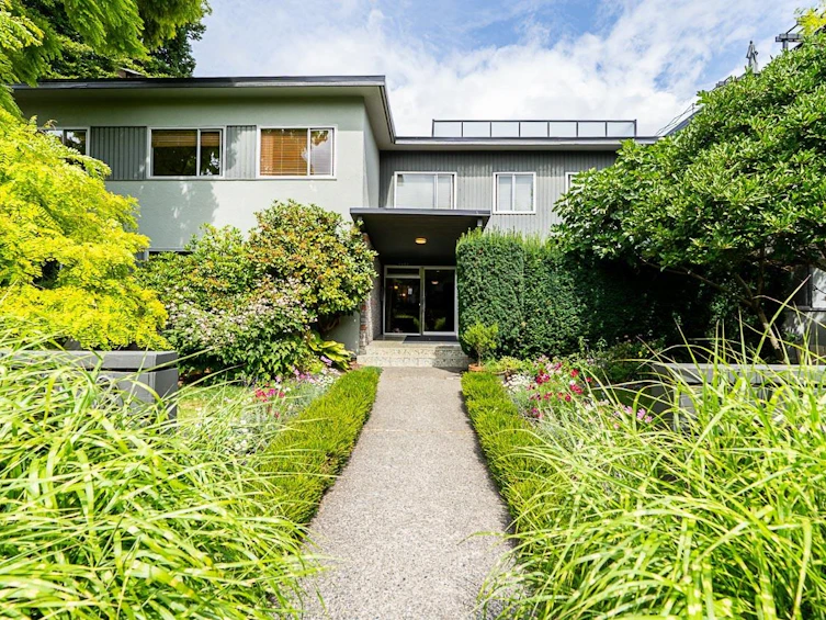 208-2493 W 1st Avenue, Vancouver, BC, V6K 1G5 - 35