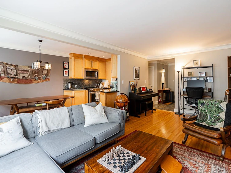 208-2493 W 1st Avenue, Vancouver, BC, V6K 1G5