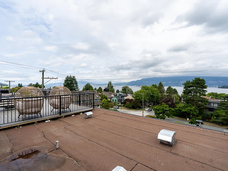 208-2493 W 1st Avenue, Vancouver, BC, V6K 1G5 - 23