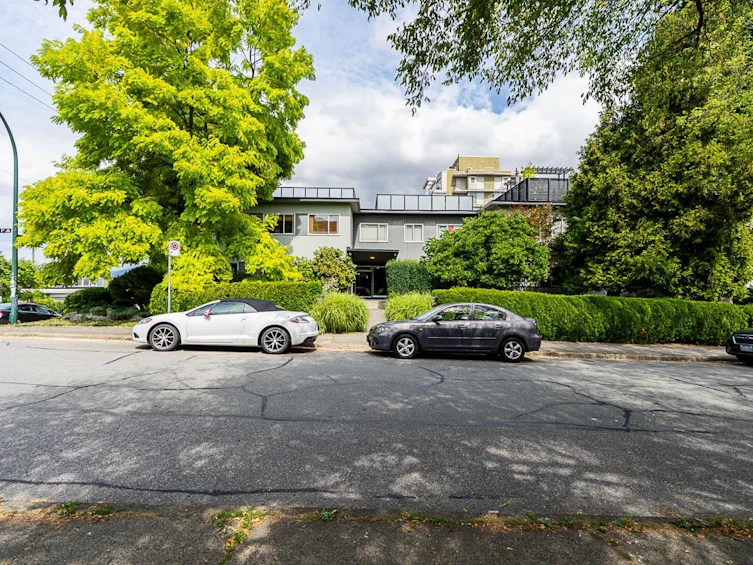 208-2493 W 1st Avenue, Vancouver, BC, V6K 1G5 - 33