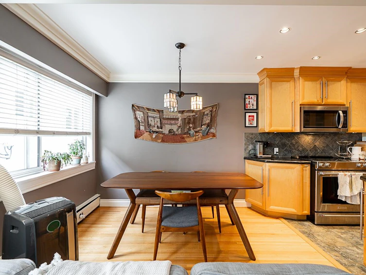 208-2493 W 1st Avenue, Vancouver, BC, V6K 1G5 - 8