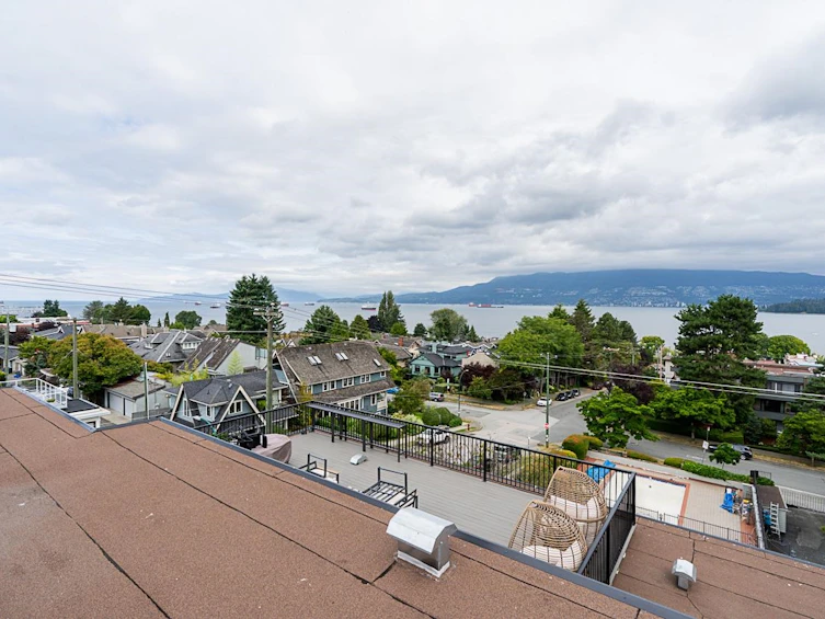 208-2493 W 1st Avenue, Vancouver, BC, V6K 1G5 - 27