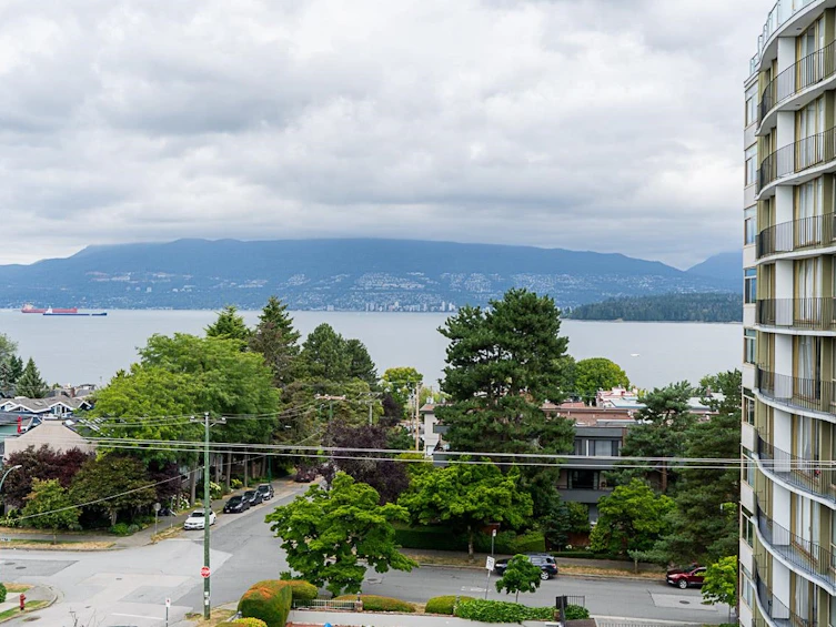 208-2493 W 1st Avenue, Vancouver, BC, V6K 1G5 - 29