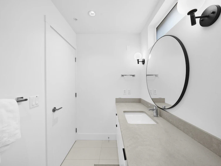 6816 Oak Street, Vancouver, BC, V6P 0K7 - 20