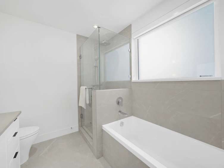 6816 Oak Street, Vancouver, BC, V6P 0K7 - 27