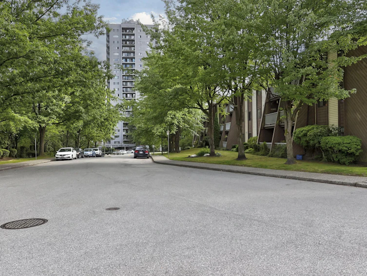 214-3921 Carrigan Court, Burnaby, BC, V3N 4J7 - 23