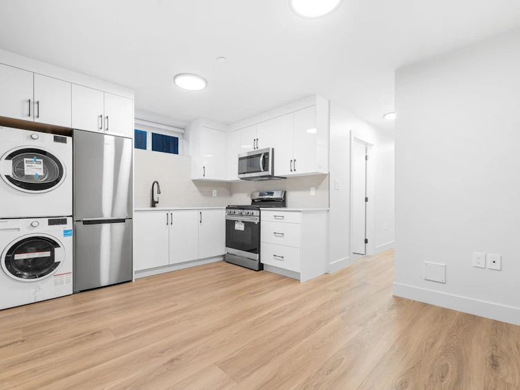 1810 E 55th Avenue, Vancouver, BC, V5P 2A1 - 37