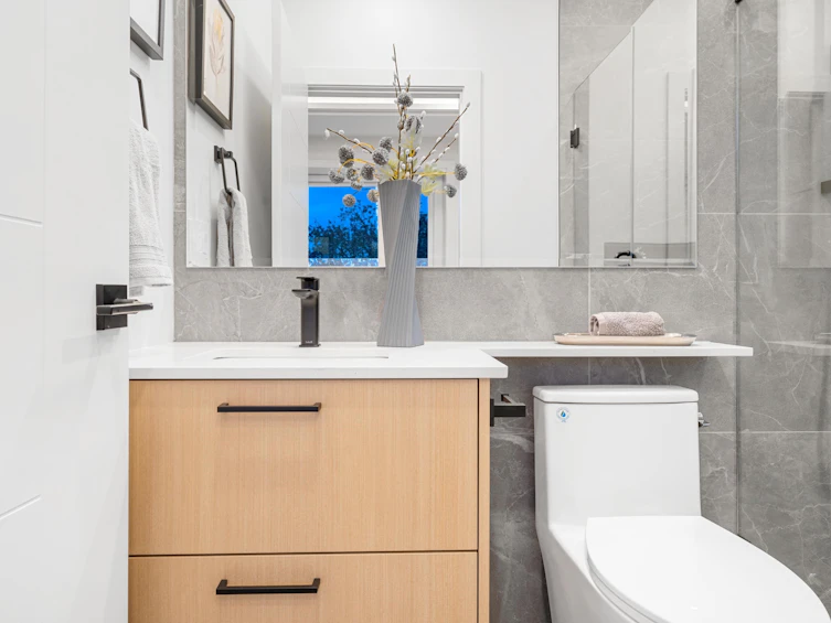 1810 E 55th Avenue, Vancouver, BC, V5P 2A1 - 27