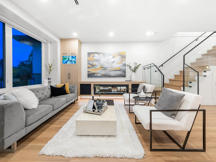 1810 E 55th Avenue, Vancouver, BC, V5P 2A1 - 2