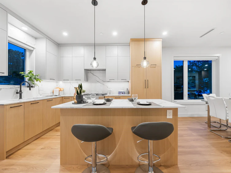 1810 E 55th Avenue, Vancouver, BC, V5P 2A1 - 14