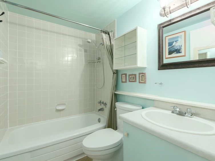 305-1545 E 2nd Avenue, Vancouver, BC, V5N 1C8 - 9