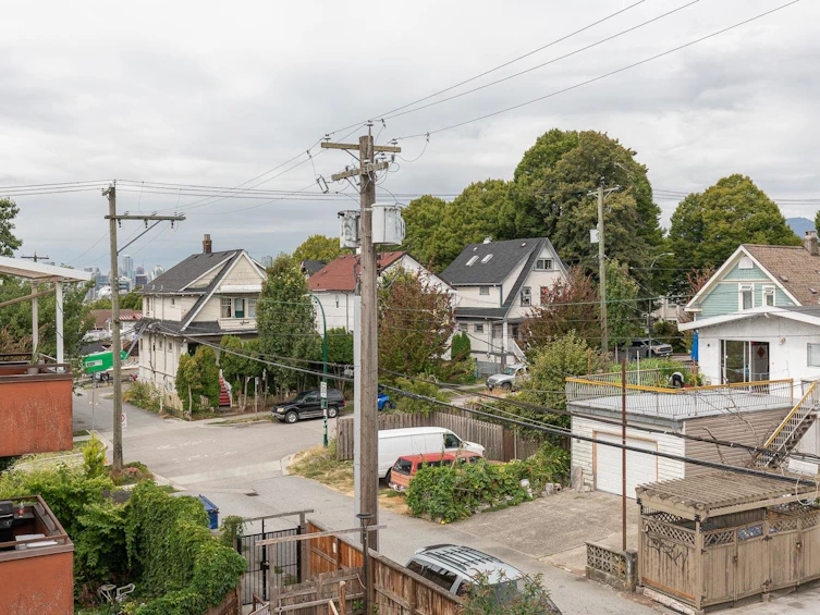 305-1545 E 2nd Avenue, Vancouver, BC, V5N 1C8 - 12