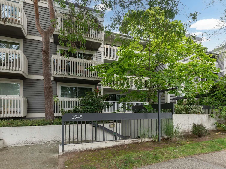 305-1545 E 2nd Avenue, Vancouver, BC, V5N 1C8
