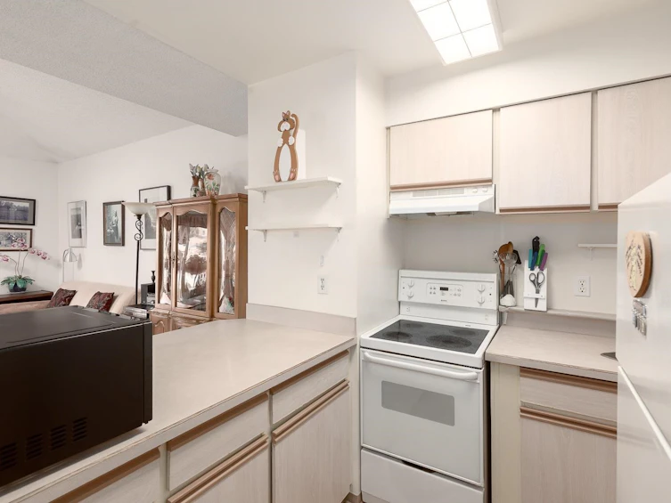 305-1545 E 2nd Avenue, Vancouver, BC, V5N 1C8 - 3
