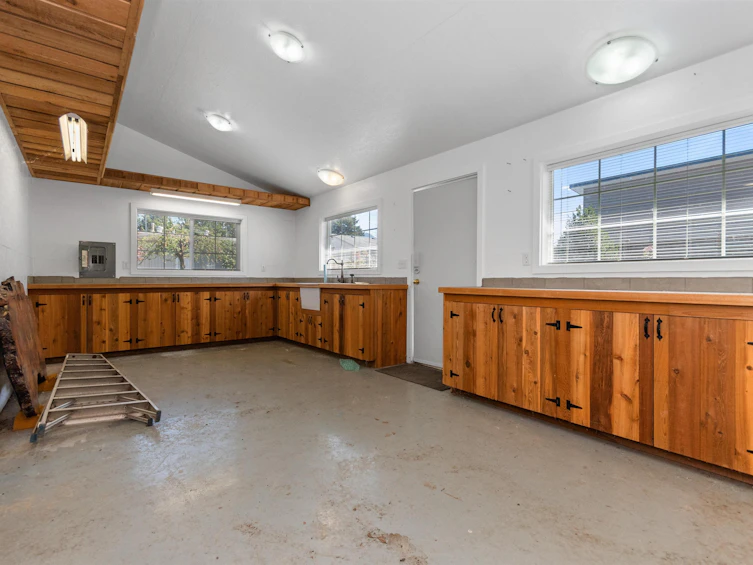9565 Carleton Street, Chilliwack, BC, V2P 6E2 - 34