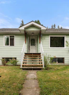 653 Hemlock Avenue