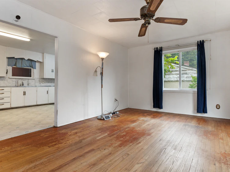 653 Hemlock Avenue, Hope, BC, V0X 1L0 - 3