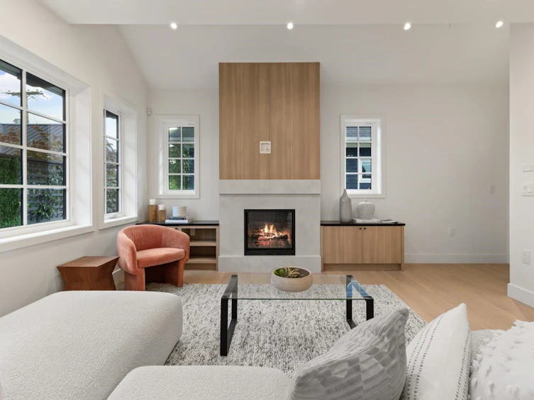 231 W 15th Avenue, Vancouver, BC, V5Y 1Y1 - 4
