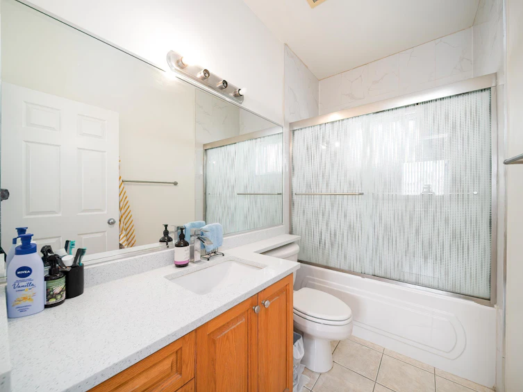6789 Gilley Avenue, Burnaby, BC, V5H 3W8 - 16
