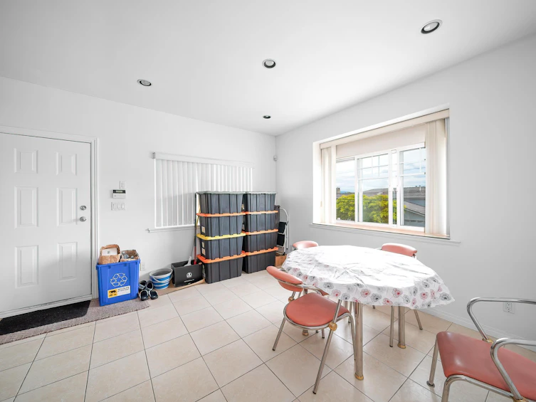 6789 Gilley Avenue, Burnaby, BC, V5H 3W8 - 12