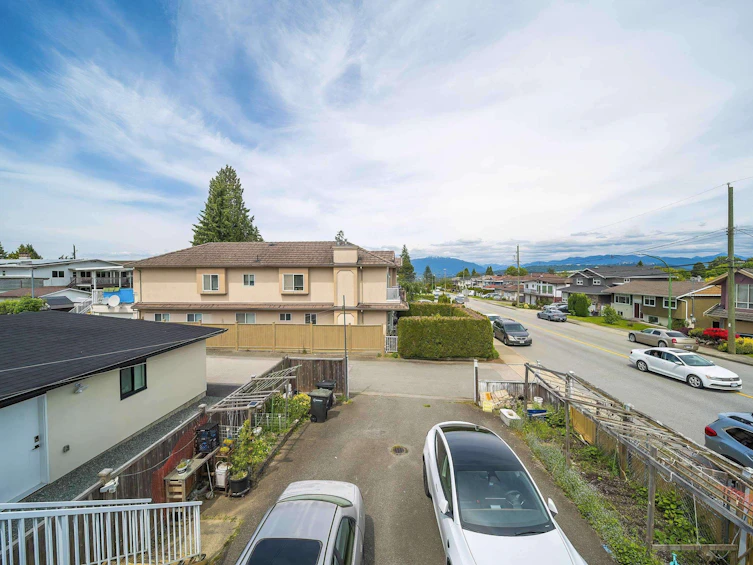 6789 Gilley Avenue, Burnaby, BC, V5H 3W8 - 20