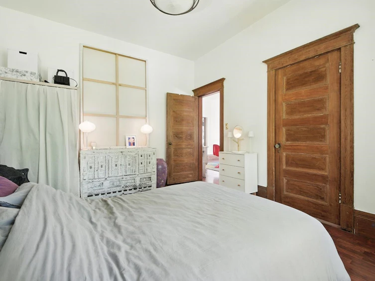 256 E 16th Avenue, Vancouver, BC, V5T 2T4 - 5