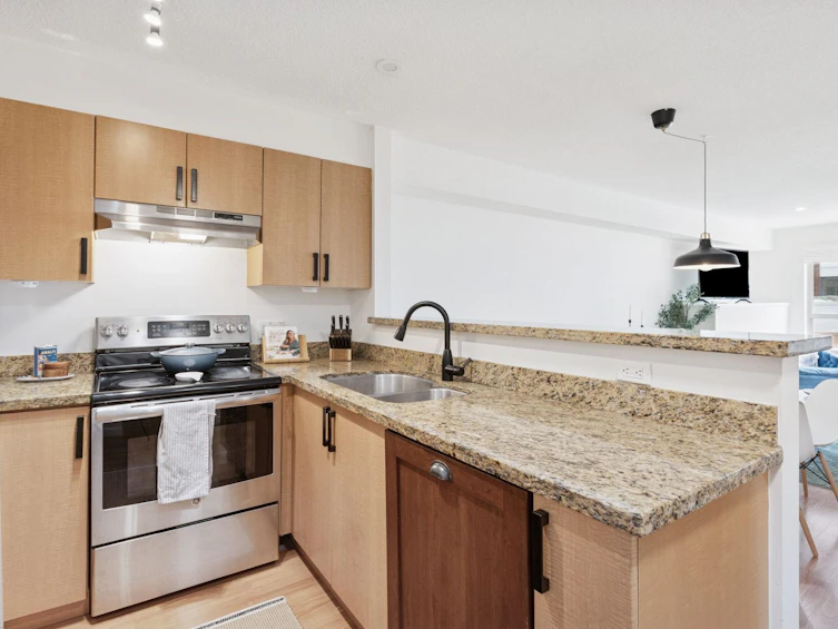 213-38003 Second Avenue, Squamish, BC, V8B 0C4 - 11