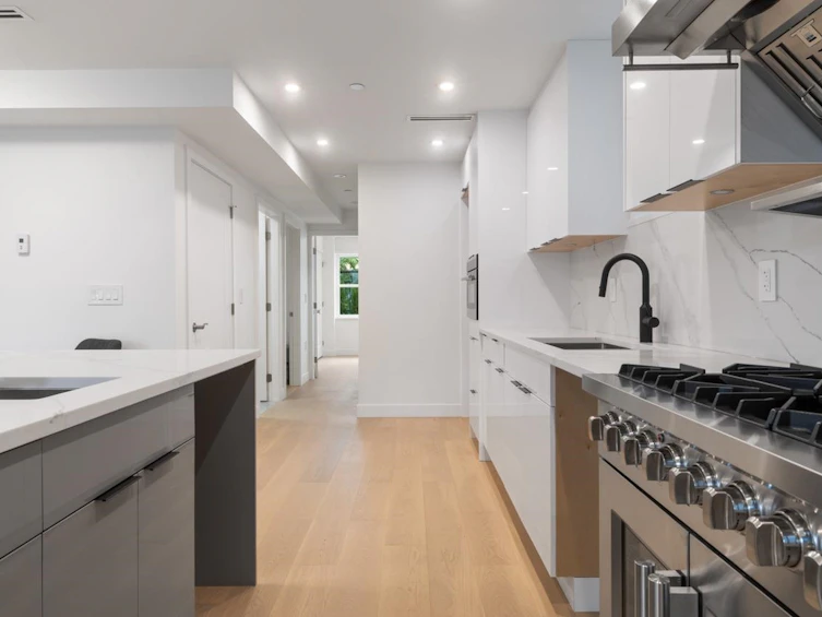 2-2022 E 4th Avenue, Vancouver, BC, V5N 1K4 - 5
