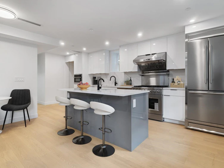 2-2022 E 4th Avenue, Vancouver, BC, V5N 1K4 - 3