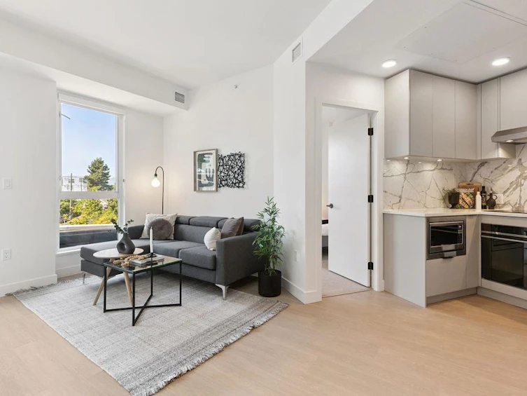 202-333 St. David's Avenue, North Vancouver, BC, V7L 3P2 - 6