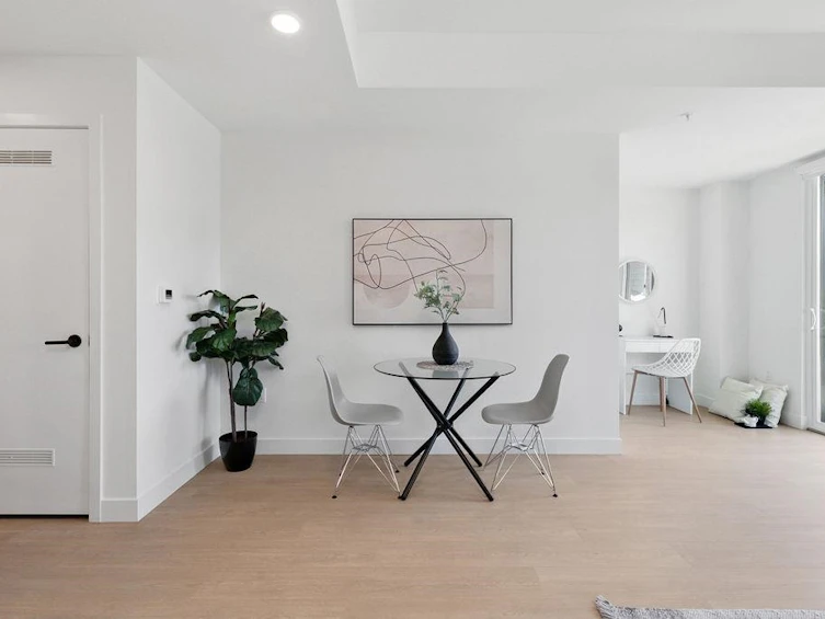 202-333 St. David's Avenue, North Vancouver, BC, V7L 3P2 - 14
