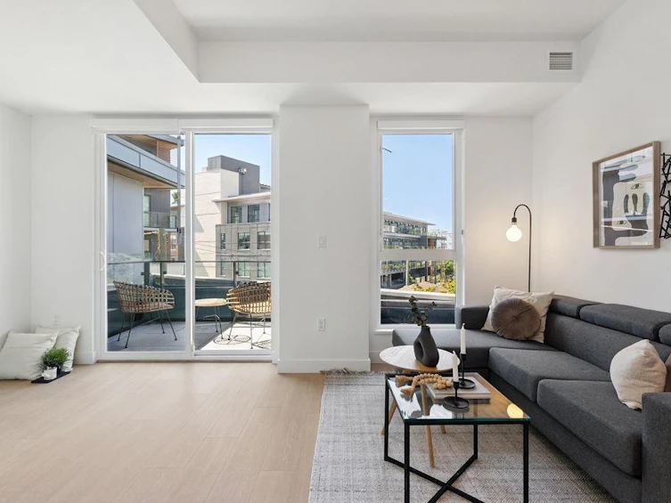 202-333 St. David's Avenue, North Vancouver, BC, V7L 3P2 - 4