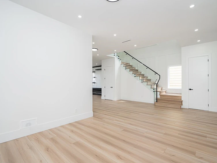 32735 Marshall Road, Abbotsford, BC, V2S 1J6 - 3