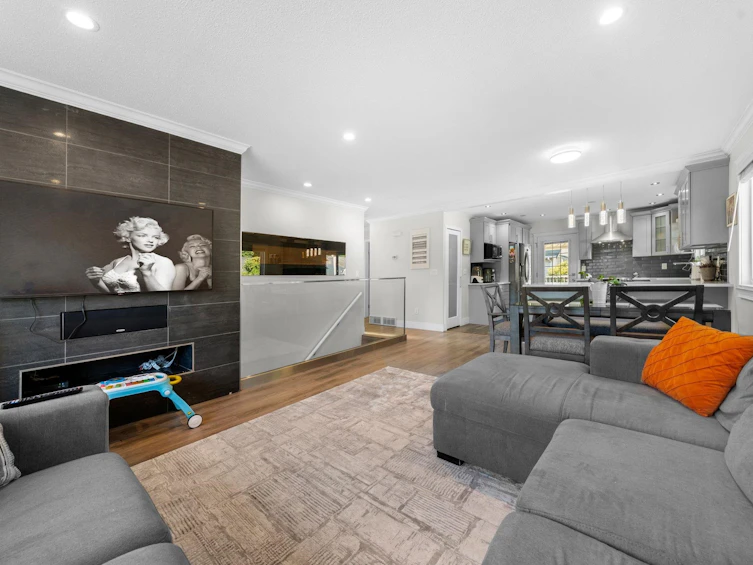 20709 120b Avenue, Maple Ridge, BC, V2X 9T5 - 2