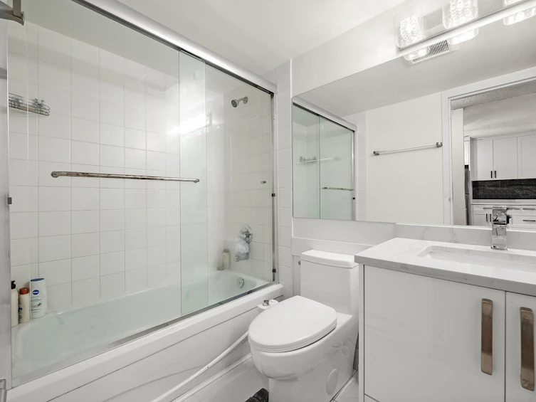13349 70b Avenue, Surrey, BC, V3W 7Z3 - 11