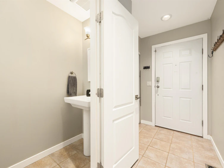 20-39754 Government Road, Squamish, BC, V8B 0G3 - 22