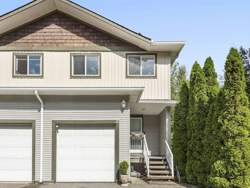 20 - 39754 Government Road, Squamish BC V8B 0G3