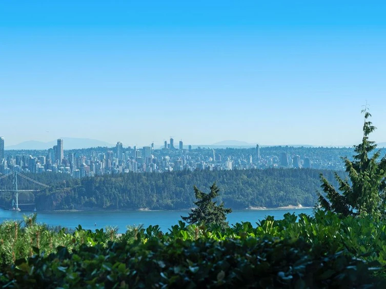 1373 Camwell Drive, West Vancouver, BC, V7S 2M6 - 2