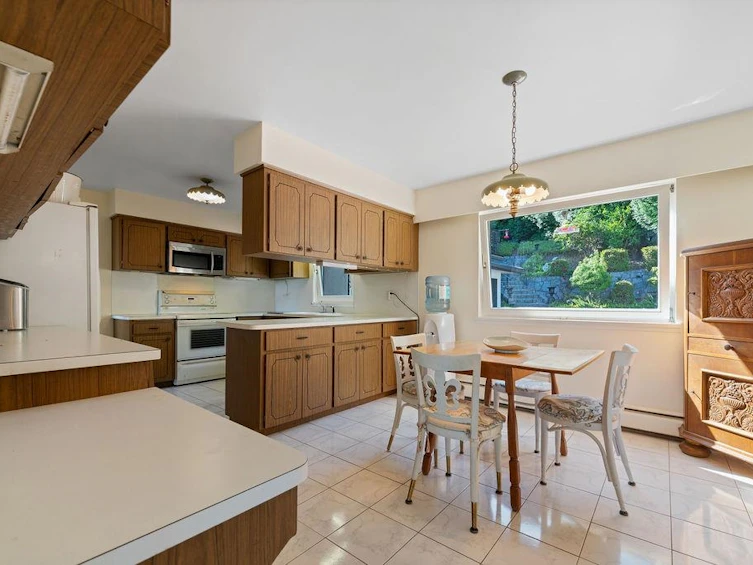1373 Camwell Drive, West Vancouver, BC, V7S 2M6 - 14