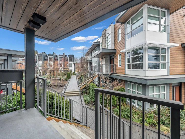 227-2060 Curling Road, North Vancouver, BC, V7P 0E1 - 3
