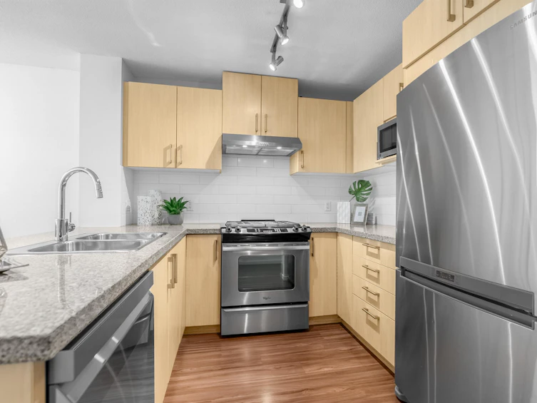 318-3178 Dayanee Springs Boulevard, Coquitlam, BC, V3E 0B9 - 9